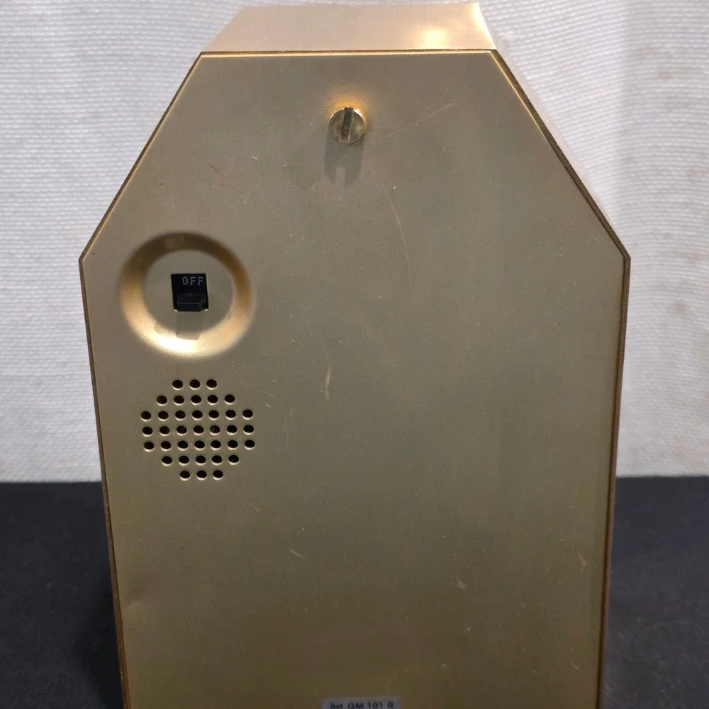 Vintage Seiko Melody Quartz Mantle Clock Gold Rotating Pendulum Japan 